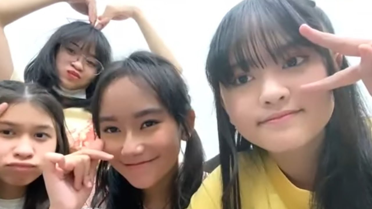 Live Showroom Freya JKT48 & Adel Olla Flora - 29-11-20