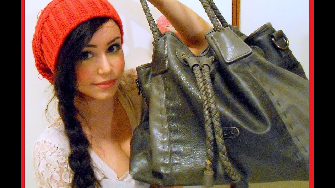 What's in my Bag? - Cosa c'è nella mia Borsa?