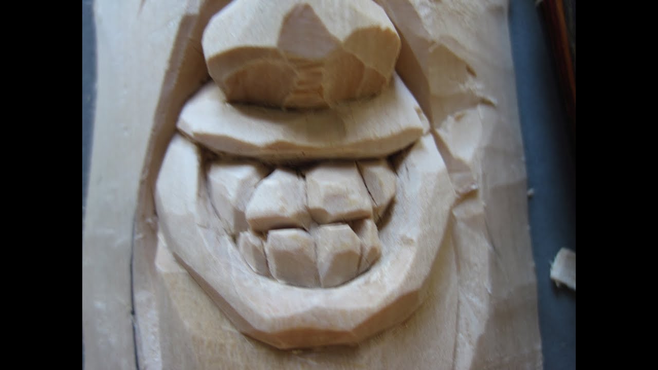 WOODCARVING THE TOOTHY SMILE