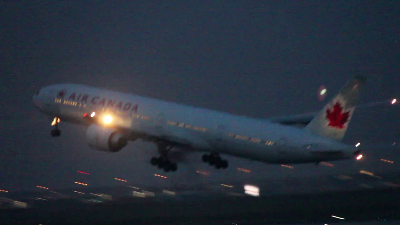 Incredible Lighting!!! Air Canada Boeing 777-333ER (C-FIVS) Engine BUZZ Takeoff From YYC