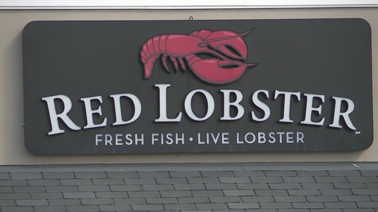 Red Lobster employee left jobless without warning