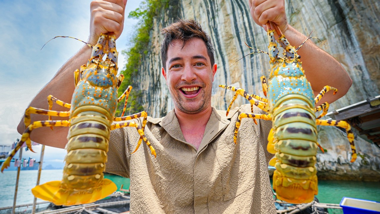 Eating Thailand's 7 COLOR LOBSTER 🇹🇭 Krabi's BEST Floating Seafood Restaurant!