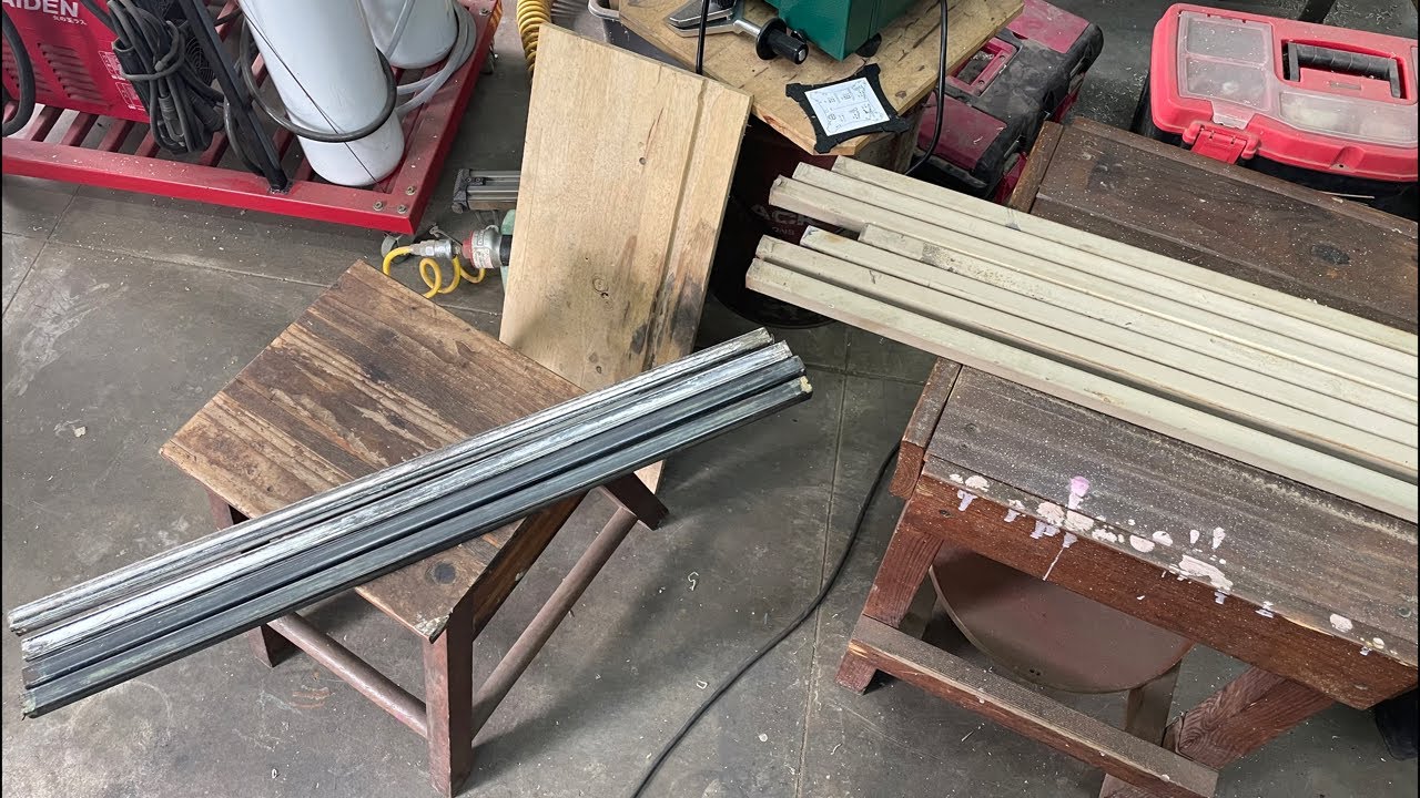 Edo Borne sedang live rontokin cat sekarang!