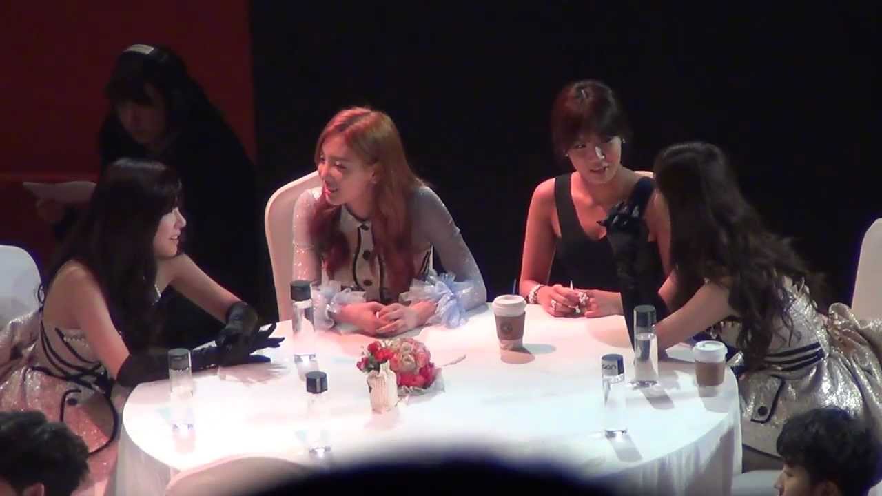130213 제2회 가온차트 K-POP Awards 테이블 대기석 part.10 - 소녀시대 태티서