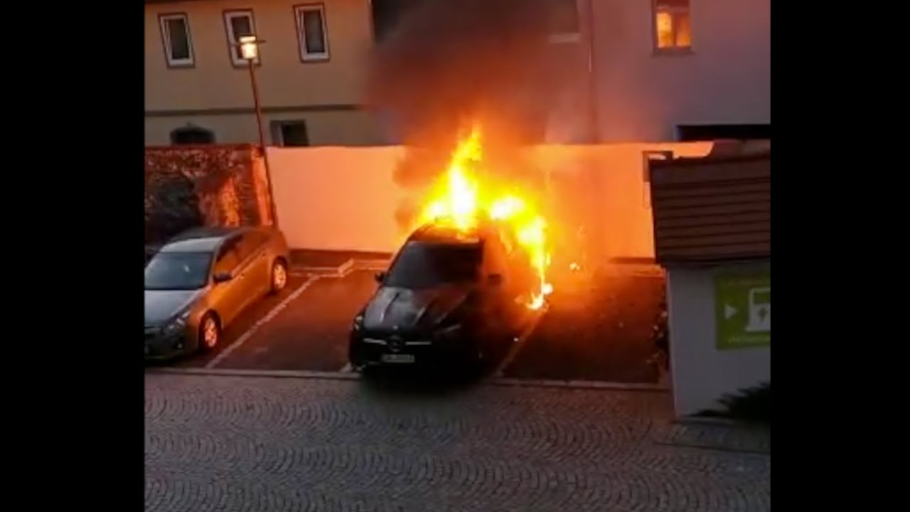 Brand eines E-Fahrzeugs in Neustadt an der Orla