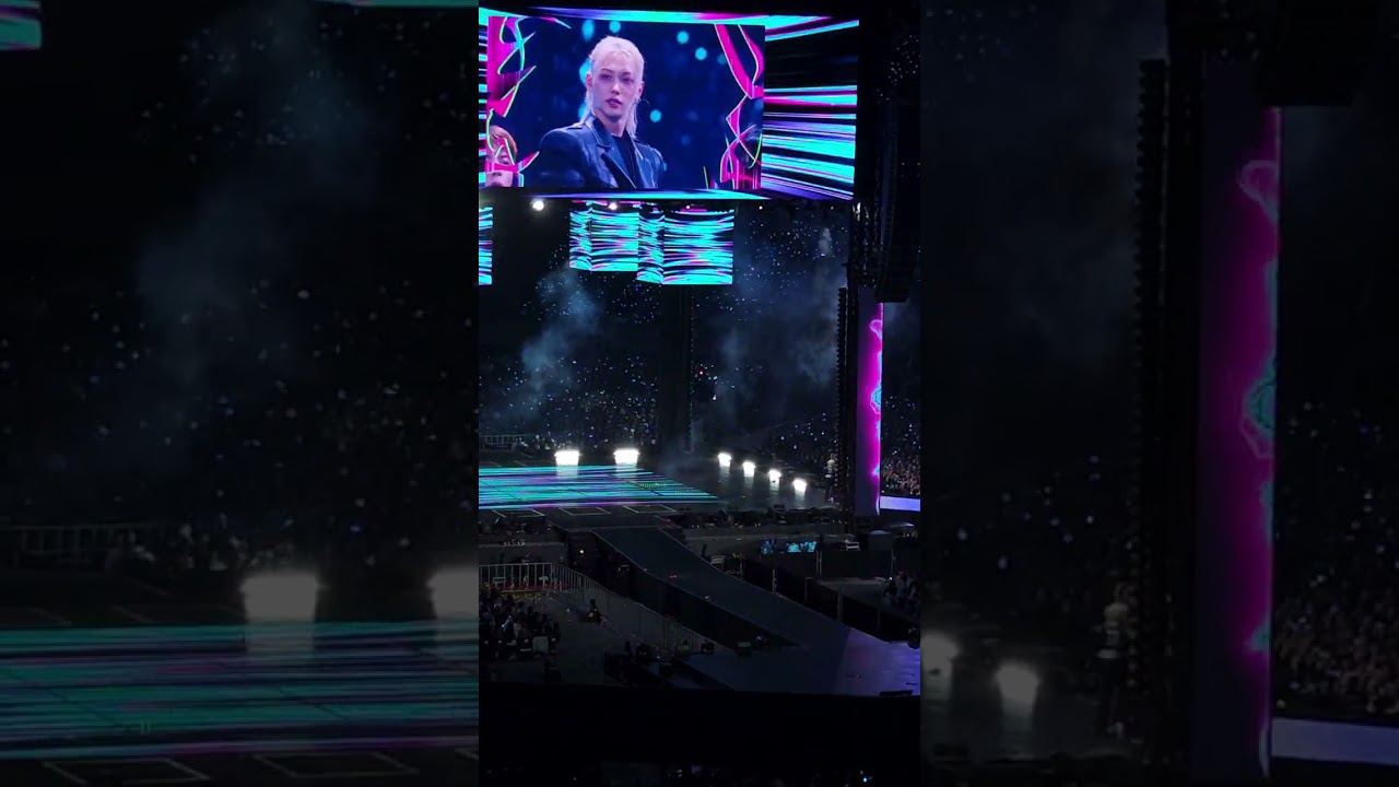 2025AAA Stray Kids結尾炸場
