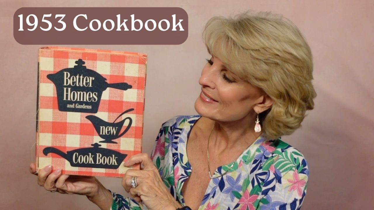 ASMR 1953 Better Homes & Gardens Cookbook Flip Through 📖 Vintage Recipes + Page Sounds