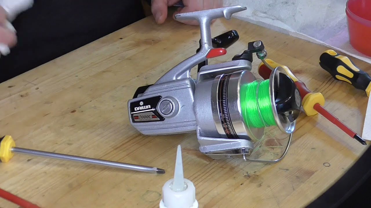 Daiwa 7000C. Große klassische Stationärrolle. Teil 2: Korrektur des Einbaufehlers aus Video Teil 1