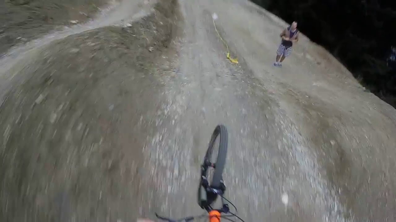 Peter Rowe Biking - Small jumps and whips