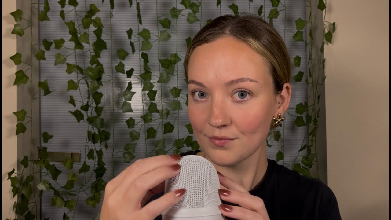ASMR Mic Scratching with Soft Whispers (bare mic, hand movements)