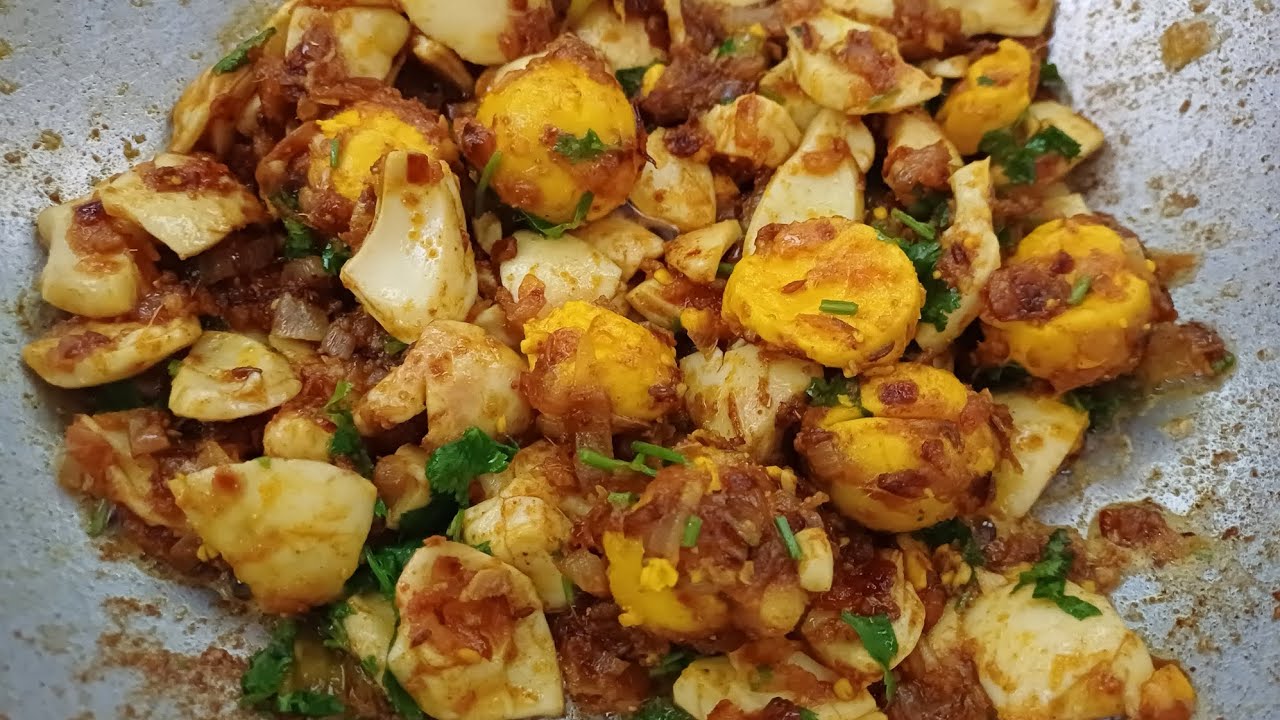  egg ముక్కల ఫ్రై అన్నం,చపాతీ లో కి ఎంతగానో బాగుంటుంది/egg fry best combination for rice,chapati.