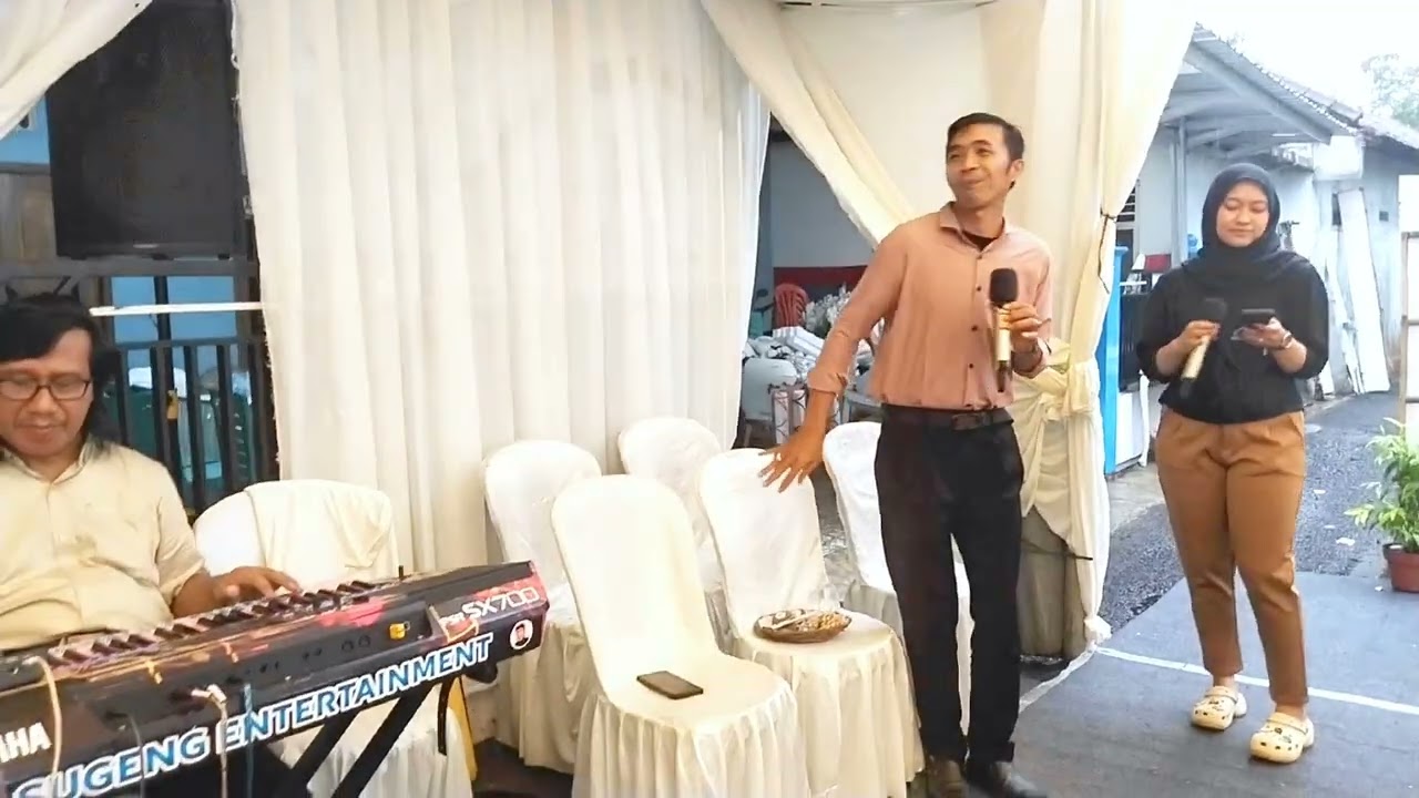 BAHTERA CINTA Cipt.H.Rhoma Irama Vokalis Yosi & Putra acara Nikahnya Agung & Dita Mewek Purbalingga