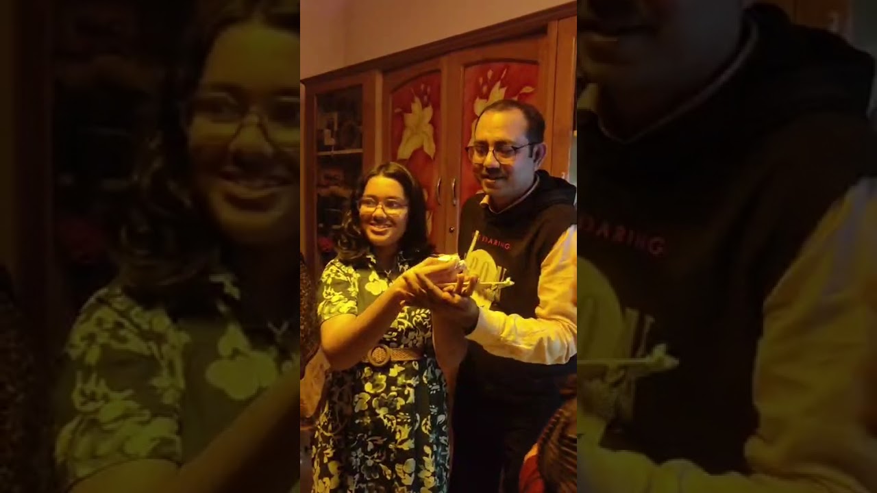 একটি বিশেষ কারণে বহরমপুর এলাম।