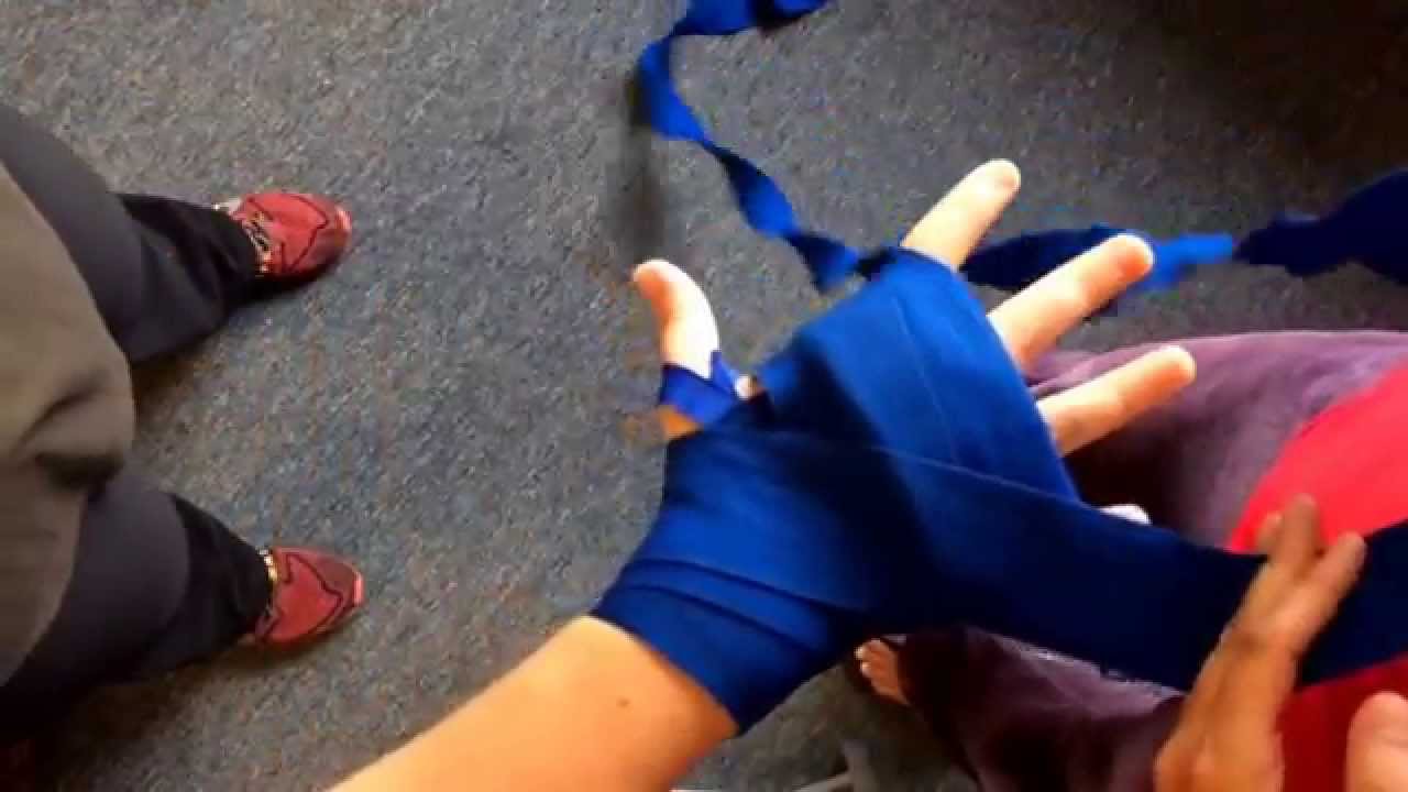 Hand wrapping with extra knuckle pad