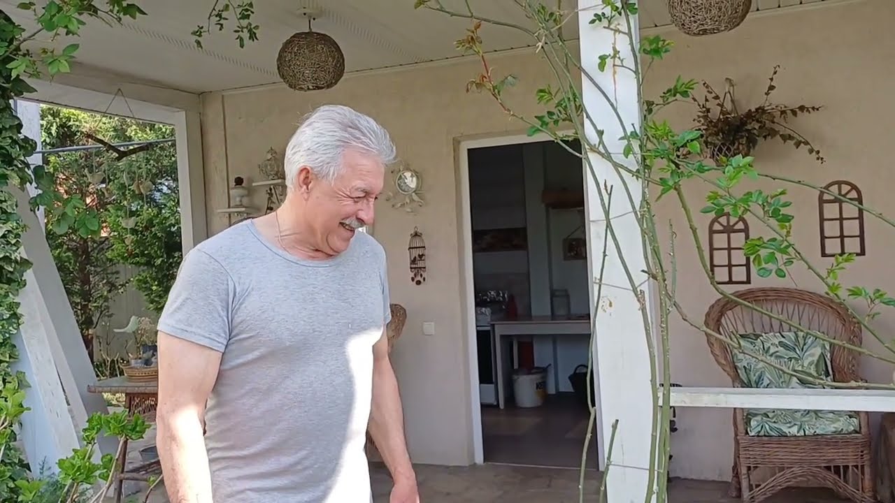 Садовый влог. Что-то сажаю дома, что-то собираю на Закарпатскую Дачку.