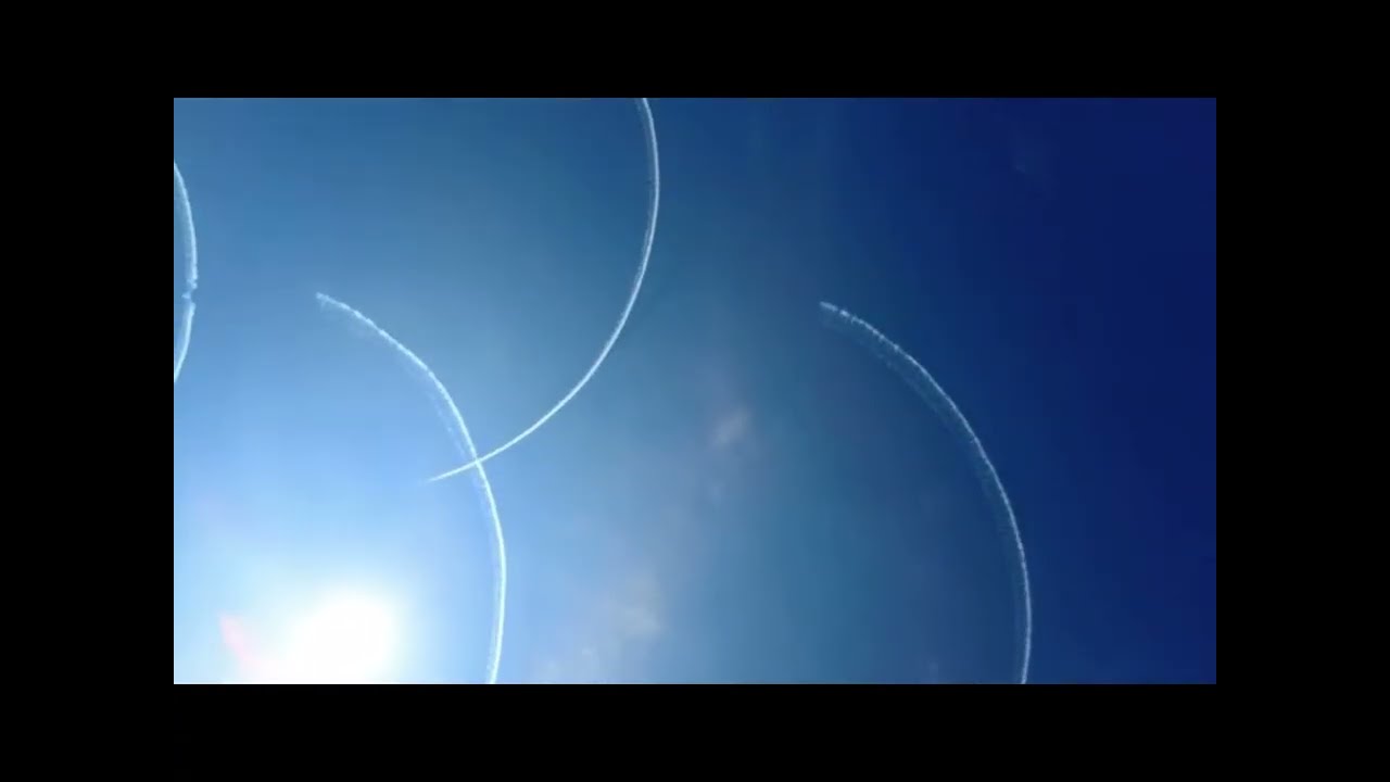 令和7年10月8日(水)11:00～　わたSHIGA輝く国スポ 第79回国民スポーツ大会閉会式でブルーインパルス来県　2025