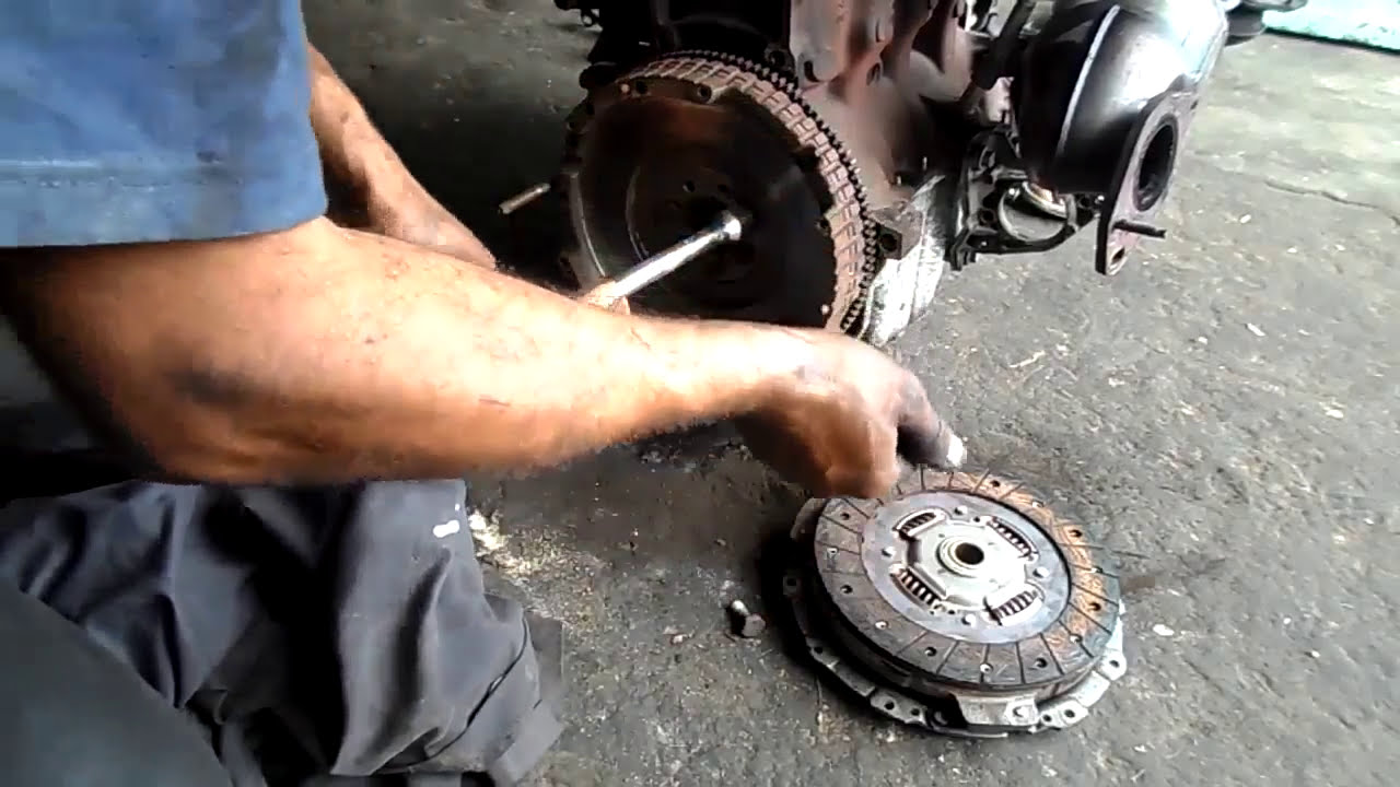 Dementage moteur et boite  - فك محرك السيارة بالكامل@mecaniquemokhtartunisie-