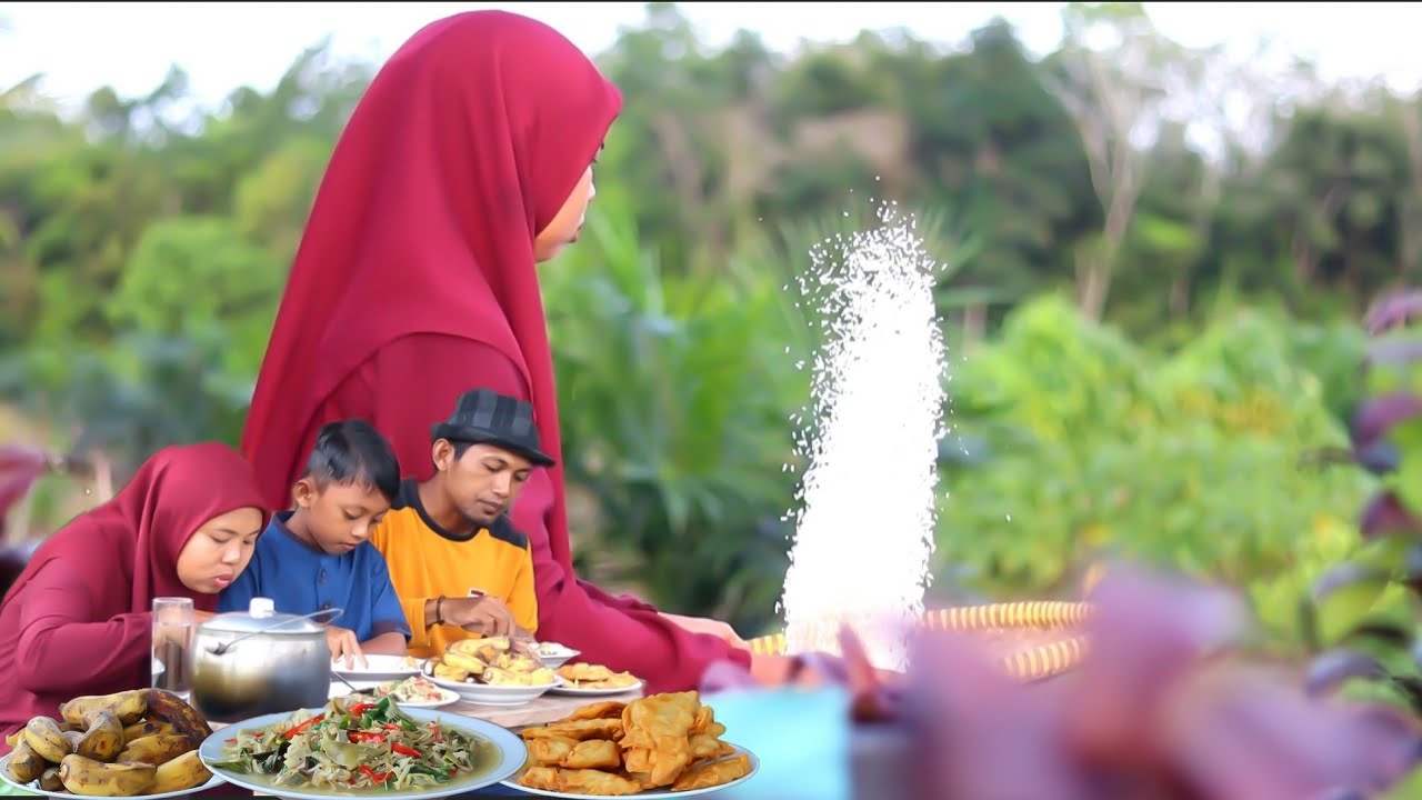 Panen pisang | Masak tumis jantung pisang udang rebon, masak nasi, hidup di desa