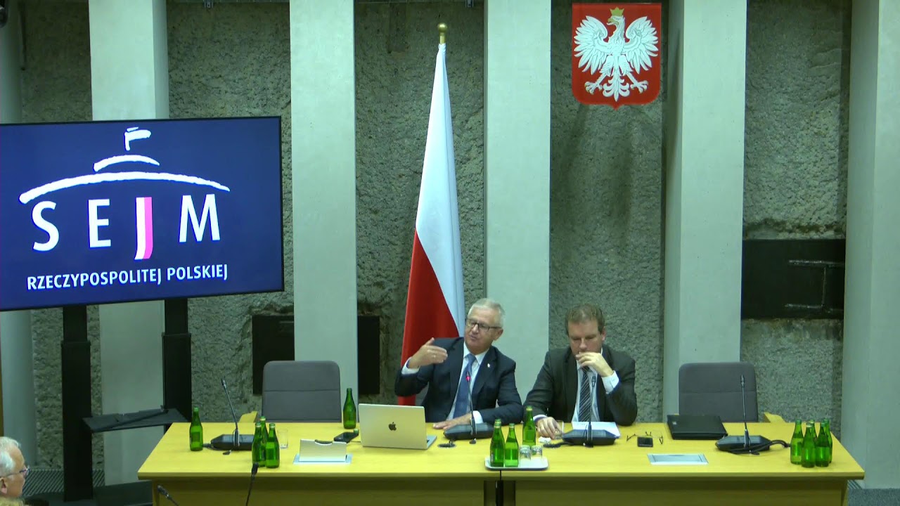 POLITYCZNA WOJNA O TRYBUNAŁ KONSTYTUCYJNY