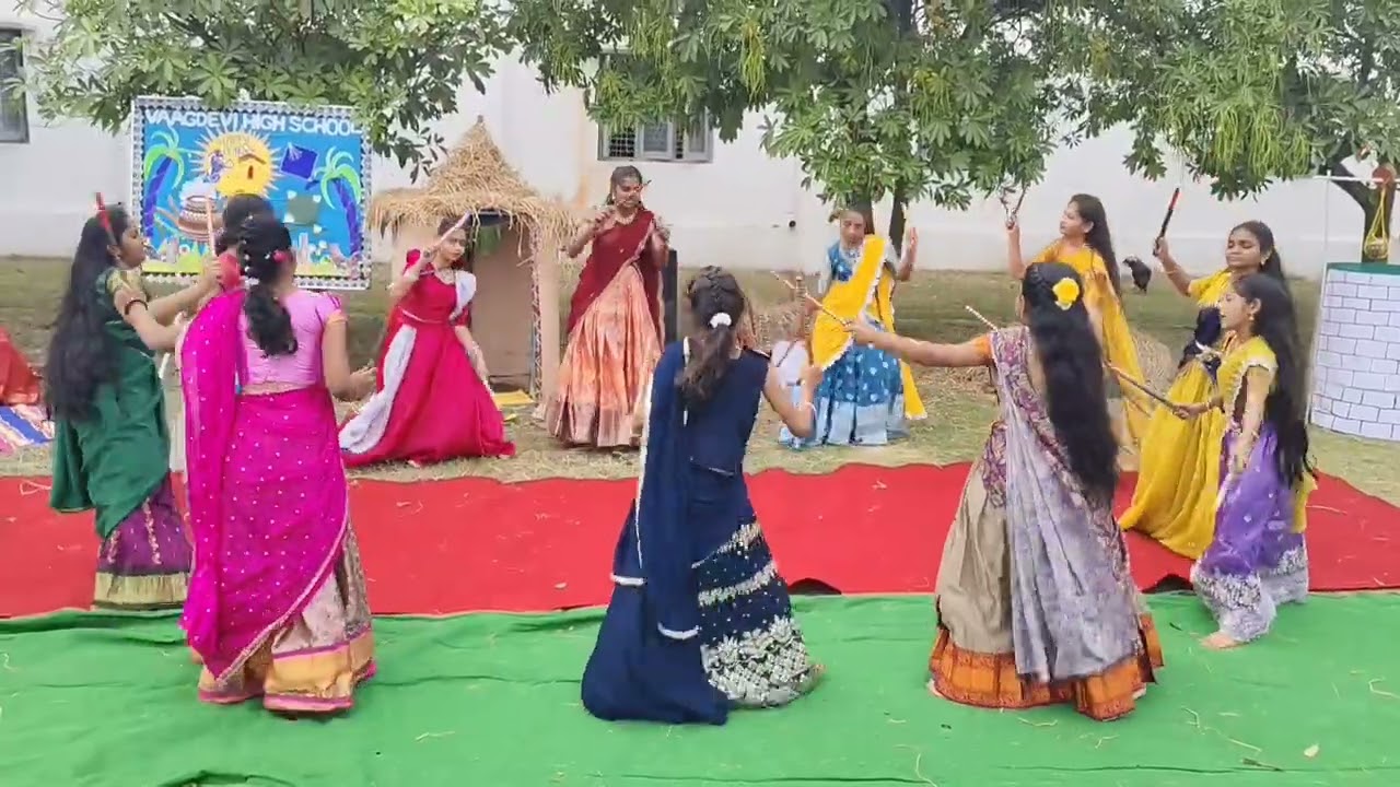 Vaagdevi High School Peddasettipalle Sankranthi Celebrations 2026/ Kolatam/7th grade girls 