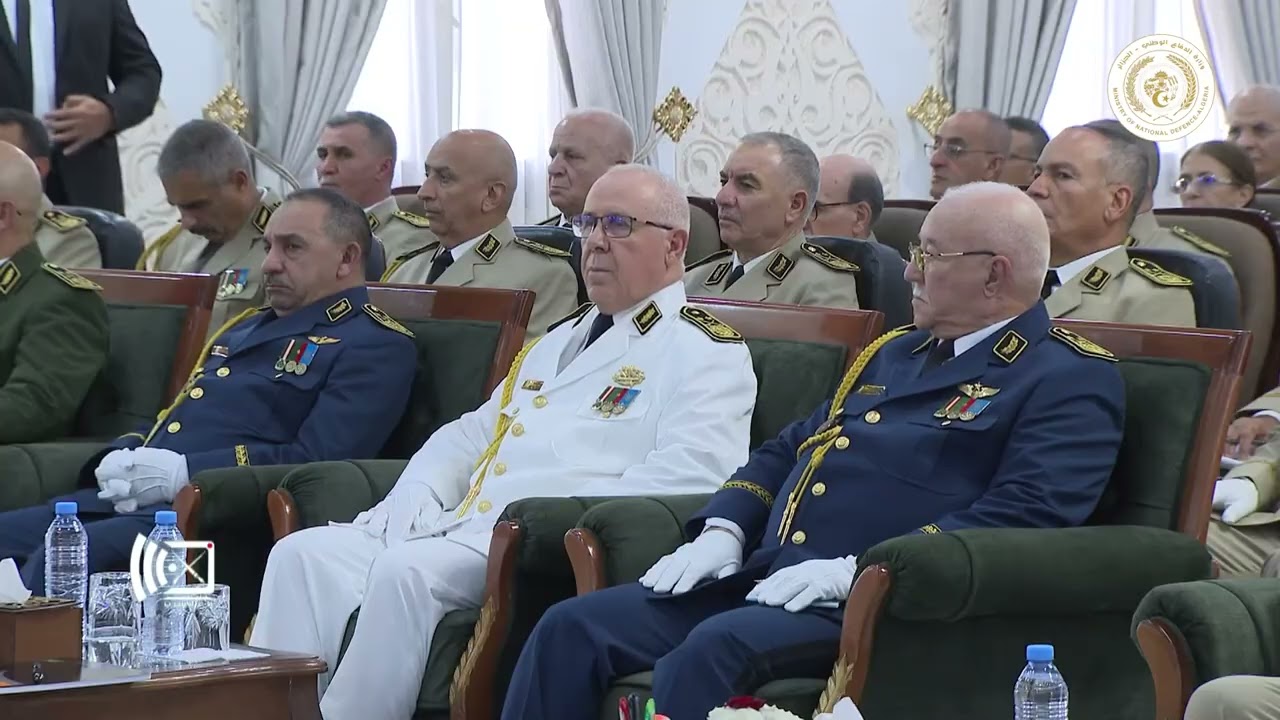 السيد رئيس الجمهورية القائد الأعلى للقوات المسلحة وزير الدفاع الوطني