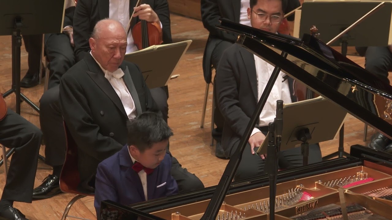 Joshua Zhongshu Chen(11 yo),La Campanella,Liszt @ Aula Simfonia Jakarta New Year Concert 14Jan 2023