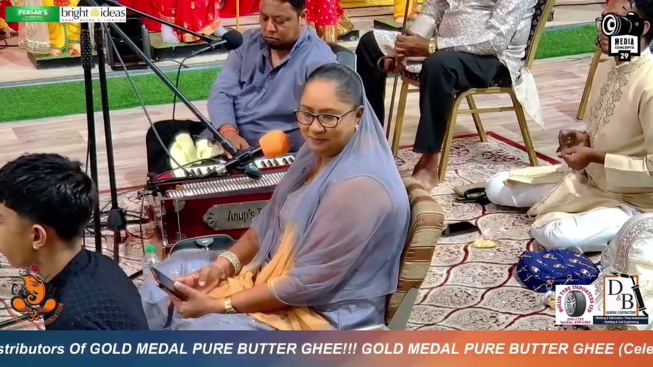 Cyntra Sookoo Sings For Devi Maa At The Ganesh Utsav Foundation Navratri Yagna 2025!!!