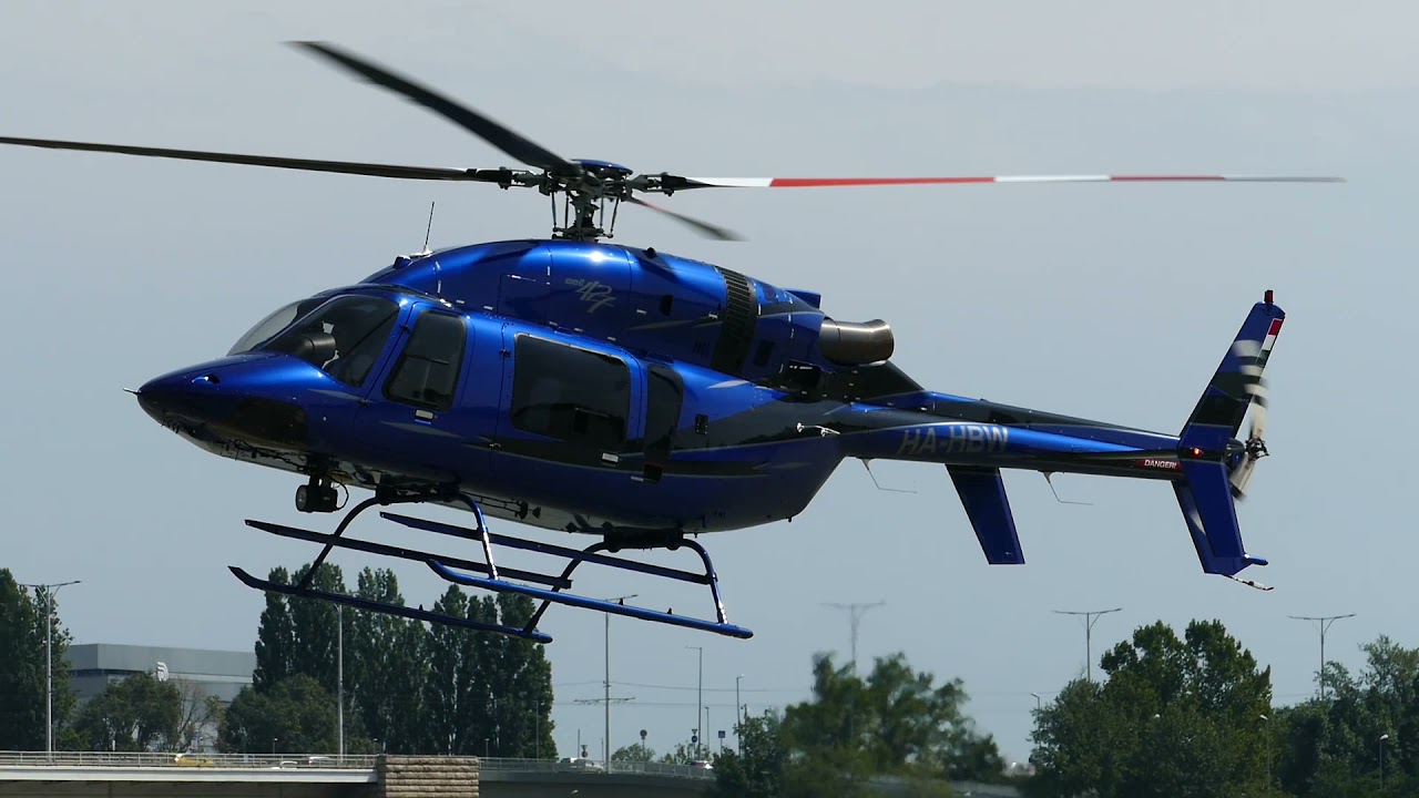 Formula 1 (2021) helicopter action - Buda Riverside Heliport