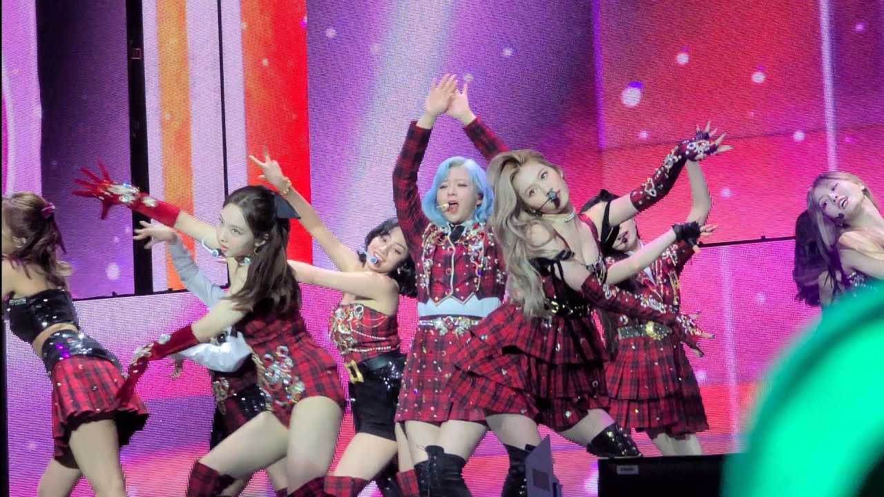 4K [FANCAM] 220216 TWICE (트와이스) Feel Special @ The Forum Los Angeles LA - TWICE 4TH WORLD TOUR 'III'