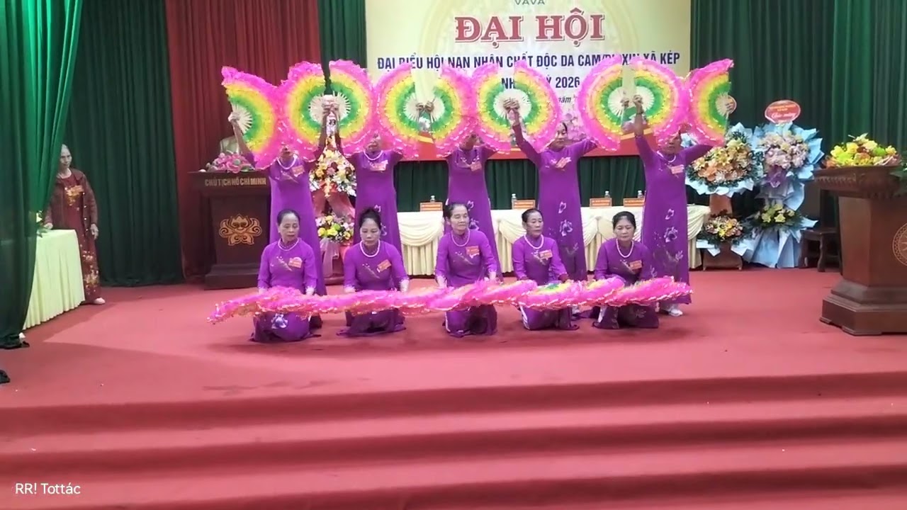 Múa Công Đức Sinh Thành ( chi hội ng cao tuổi thôn đồn 19 )