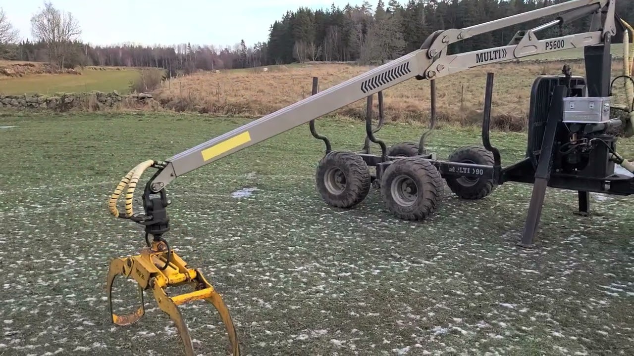 Skogsvagn Huggarvagn med kran Trejon Multiforest MF90 - 20251124_101851.mp4