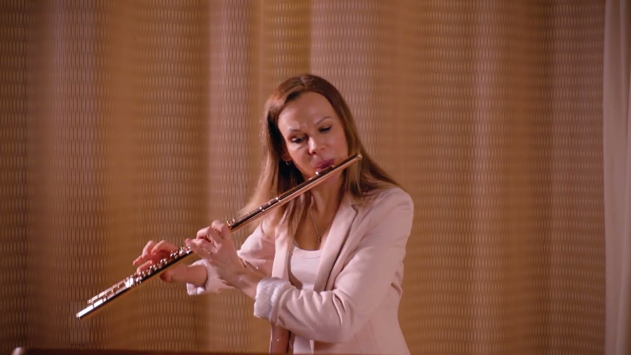 Johannes Steinbauer: OLIVIER for solo flute (Alja Velkaverh)