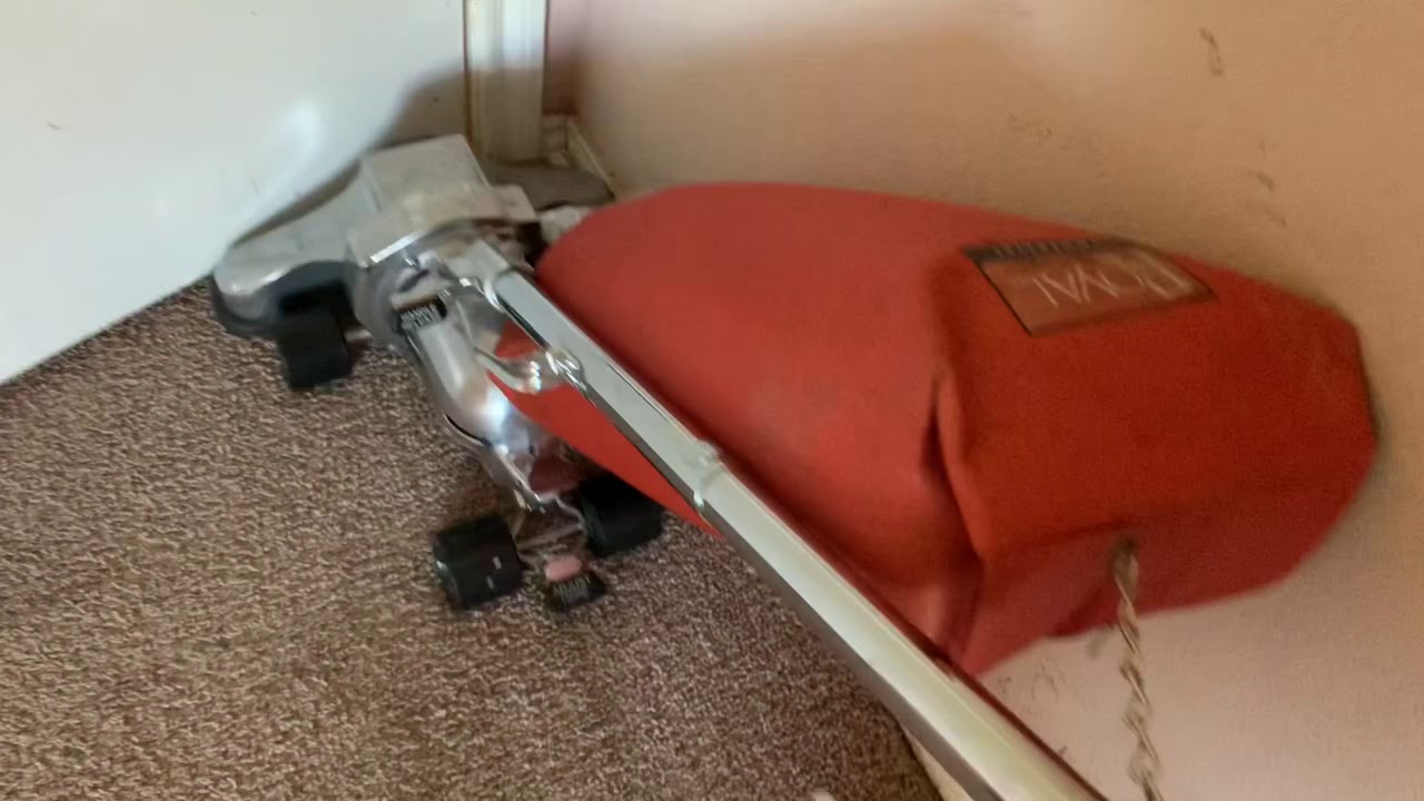 Insane power. Royal Commercial Vacuum. Prevacuum. #carpettime.