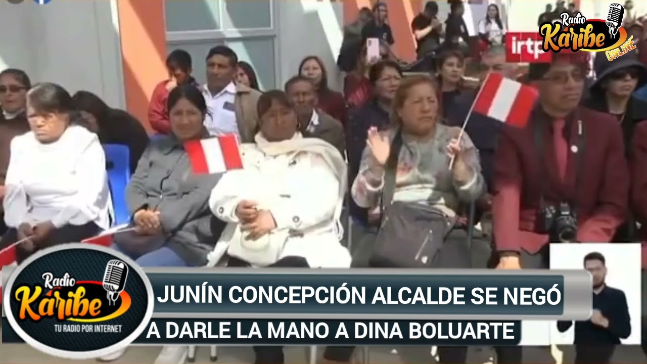 ALCALDE DE CONCEPCI&Oacute;N JUN&Iacute;N IGNORA A DARLE LA MANO A DINA BOLUARTE Y LA DEJA CON LA MANO ESTIRADA