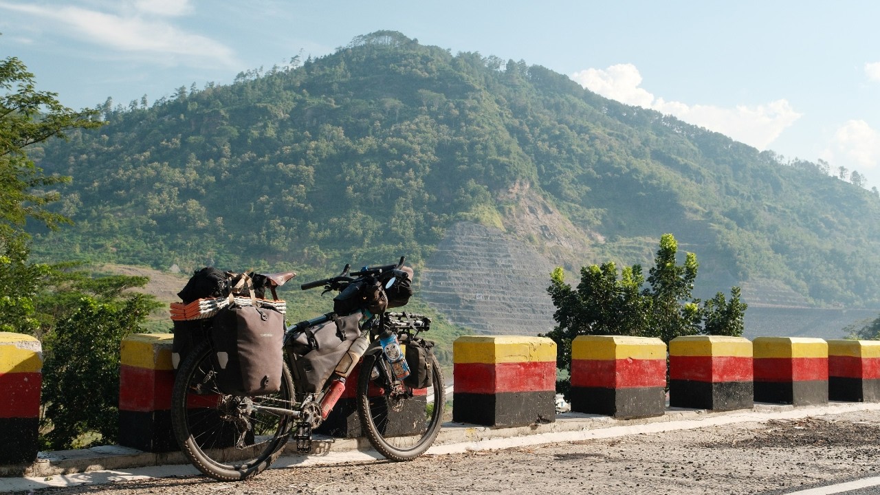 Solo Bikepacking Sumatra // Bike Touring Southeast Asia EP7