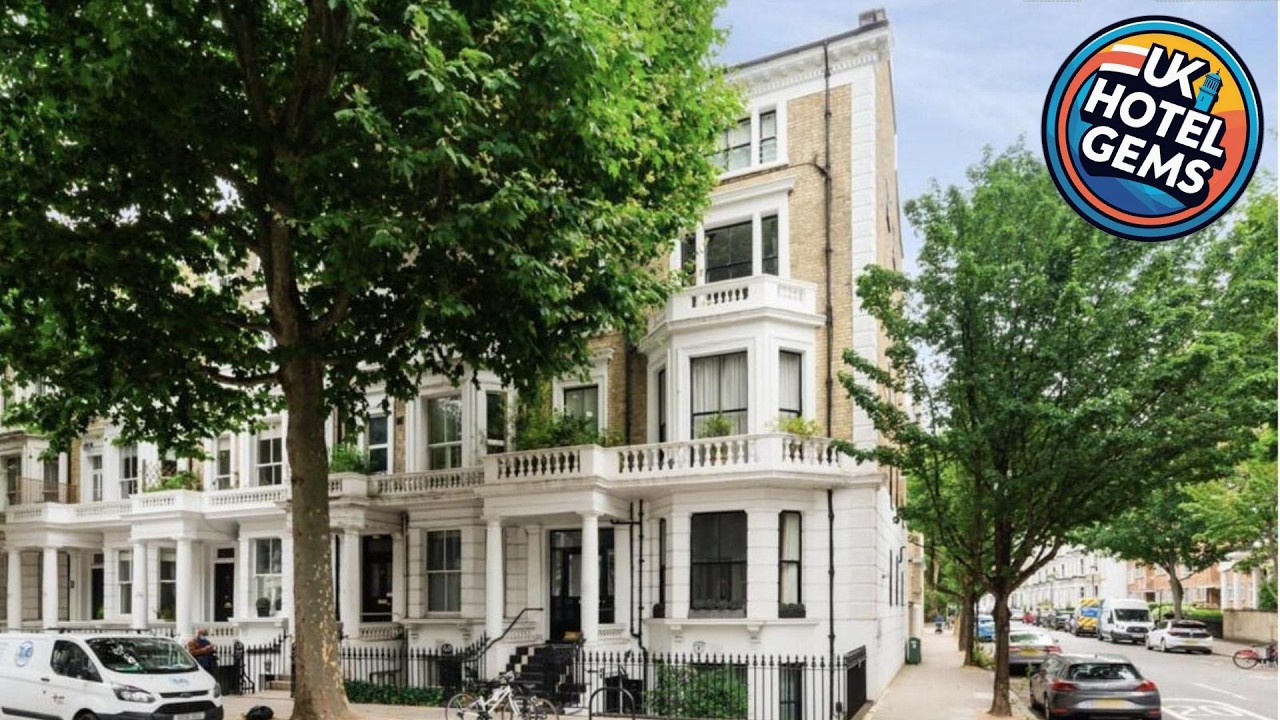 Beautiful 2-Bed, 2 Bathrooms Flat with AC in Zone 1, - Just Minutes Walk to High Street Kensington,
