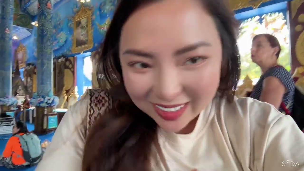 Hnub no peb mus saib Long Neck Karen Village nyob thailand os