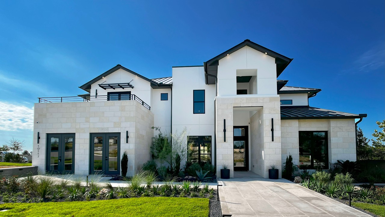 AUSTIN, TX VIEWS with a 4800+ sq ft Berkeley plan with Milestone | Milky Way at River Place