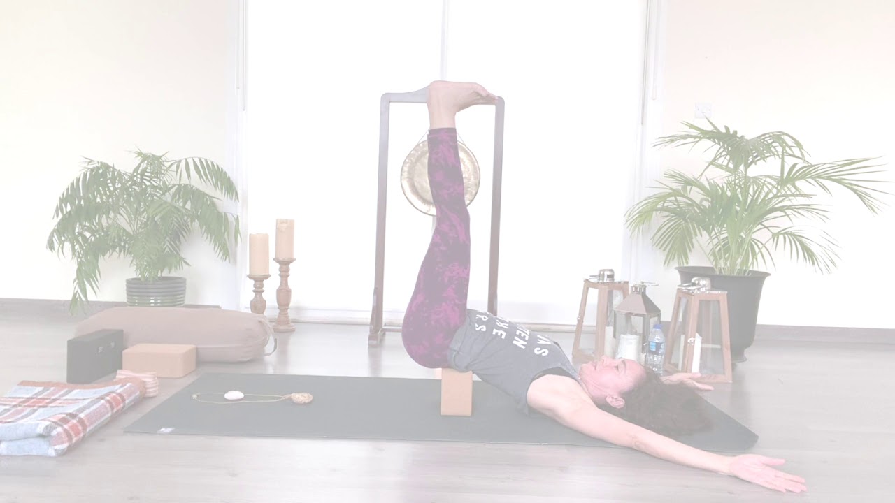 105 mins: Follow Along: Yin Yoga for Lungs with Jacquie (All levels)