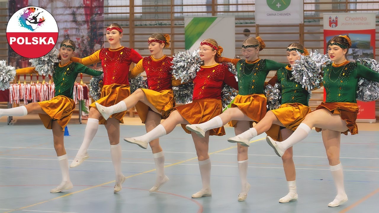 SCENA POM POM SENIORKI - Mażoretki Chełmżynski Ośrodka Kultury - Świąteczna Bajka 2024 / WAMT Polska