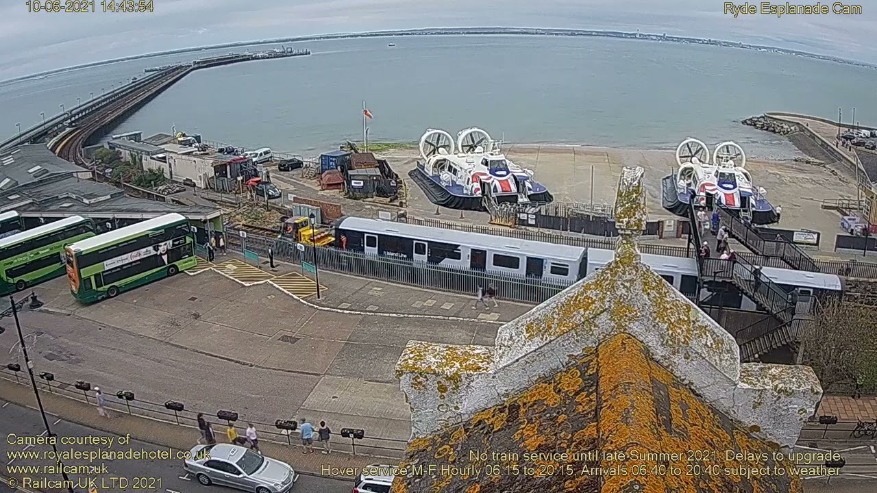 1st 484001 departing Ryde Esplanade