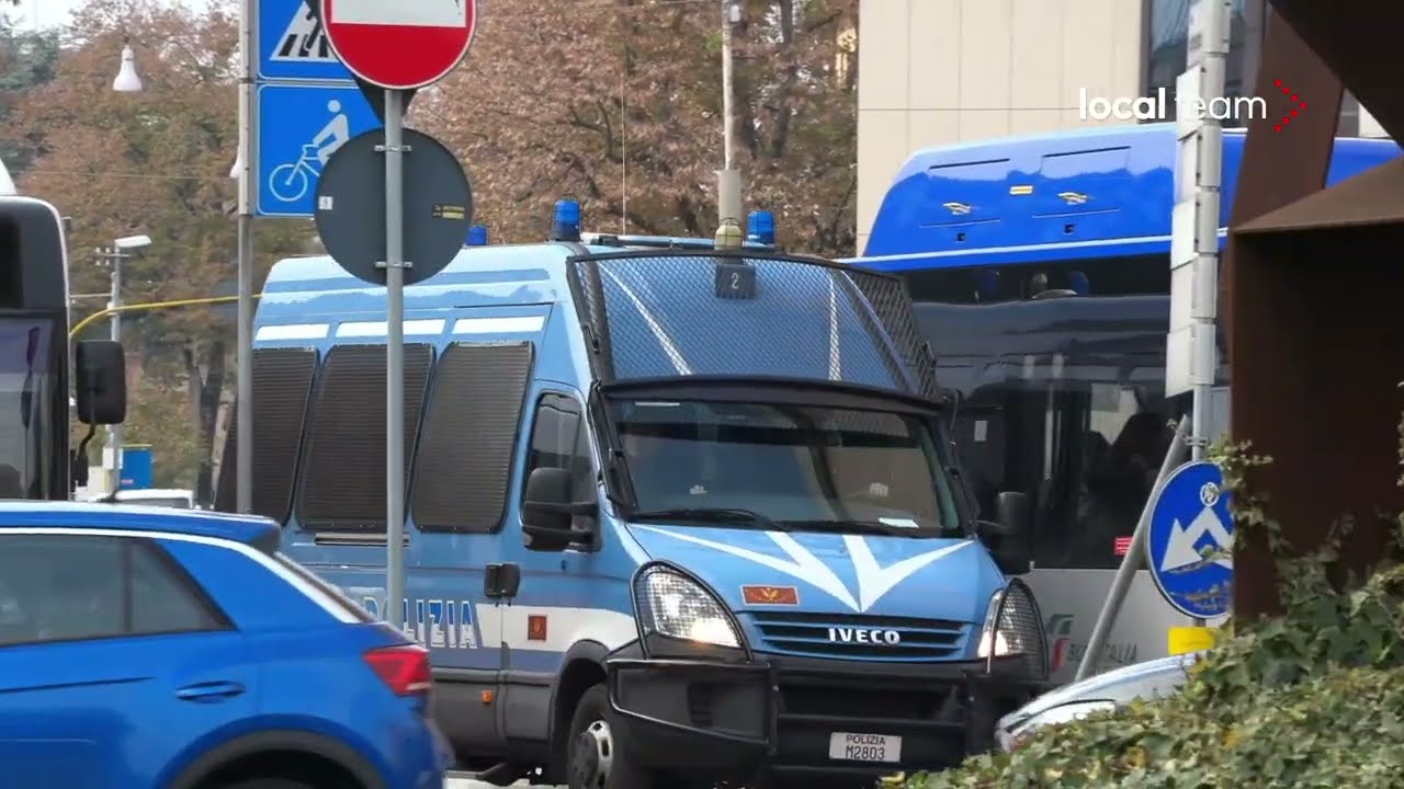 Sgombero a Padova, parte corteo: tensione tra manifestanti e polizia