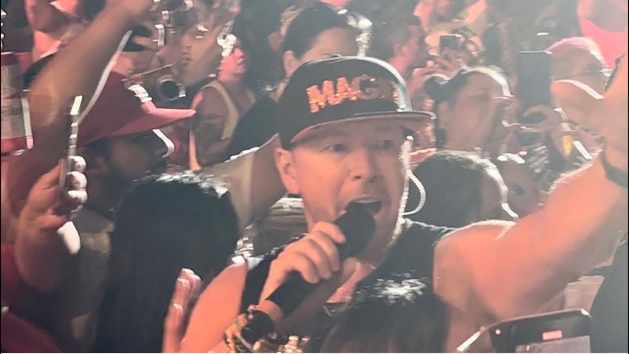 NKOTB Austin TX ~ Tonight / Save A Horse Ride A Cowboy - Magic Summer