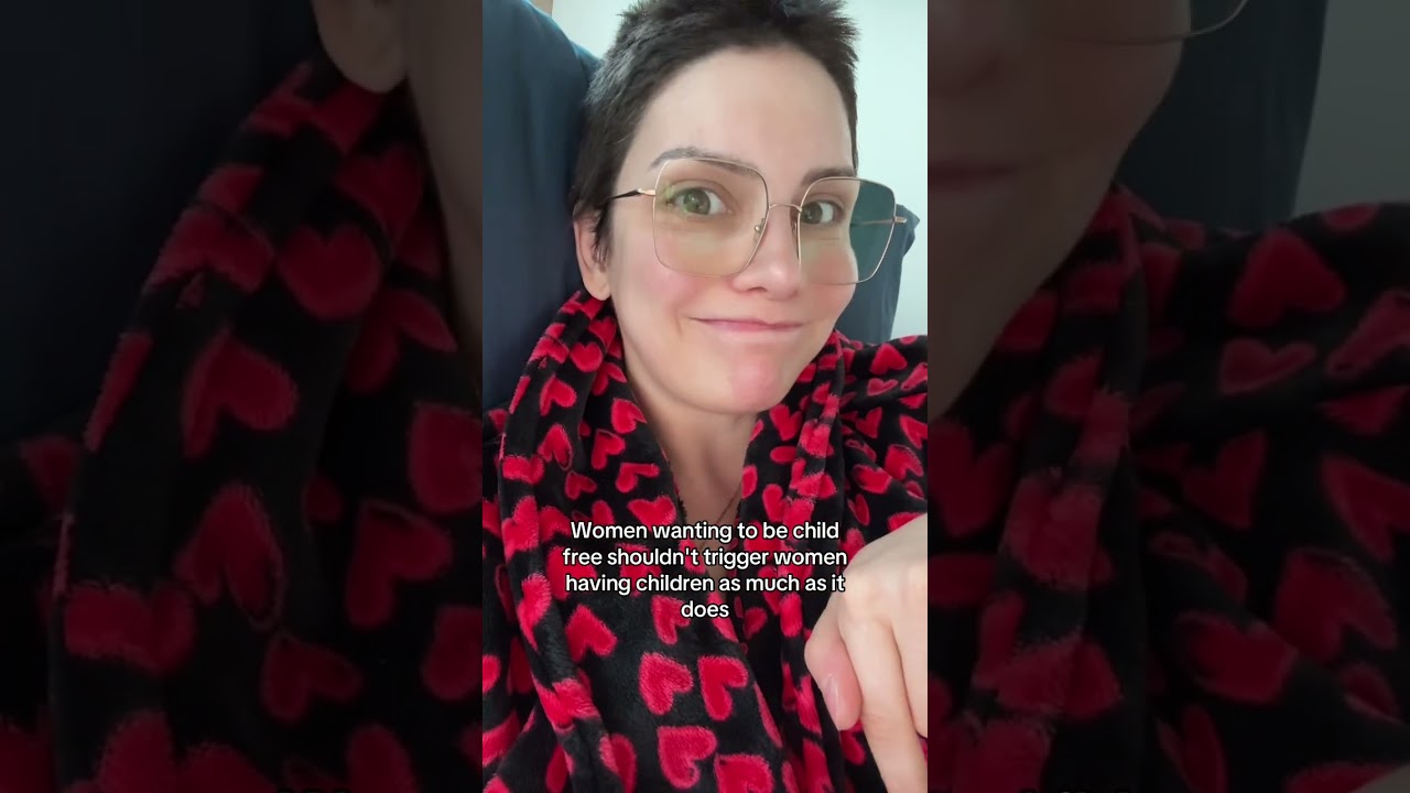 Рождение детей ощущается как кармический долг.