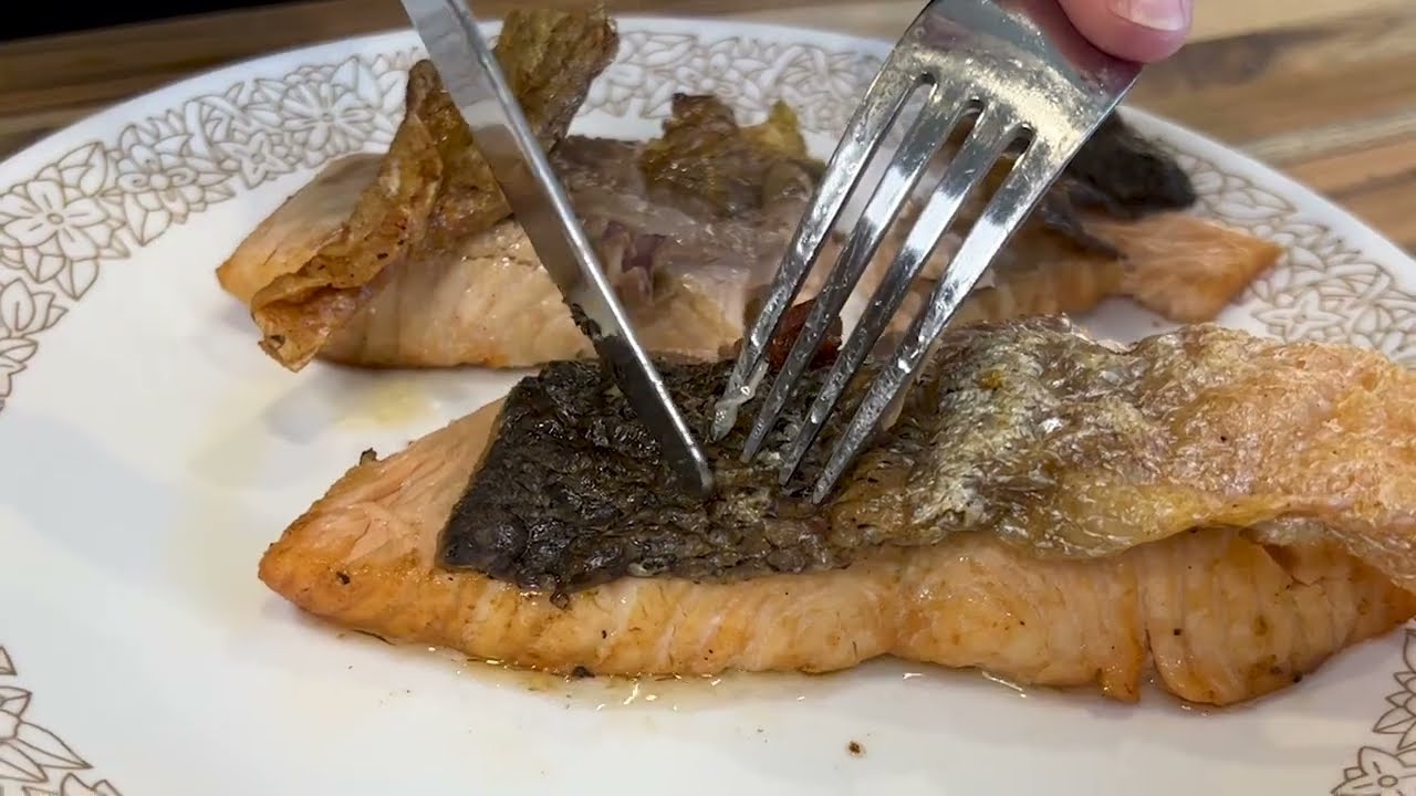 Crispy Skin Salmon in the Air Fryer