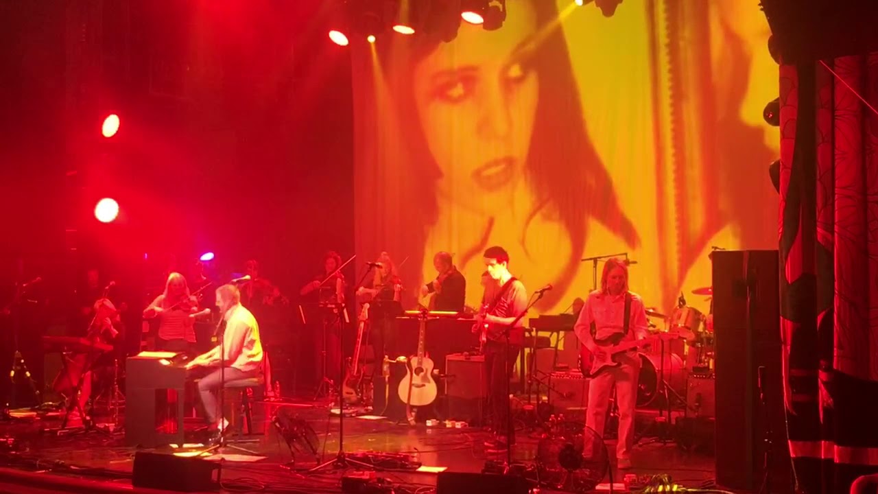 BELLE AND SEBASTIAN - The model (Live @The Boaty Weekender) (11-8-2019)