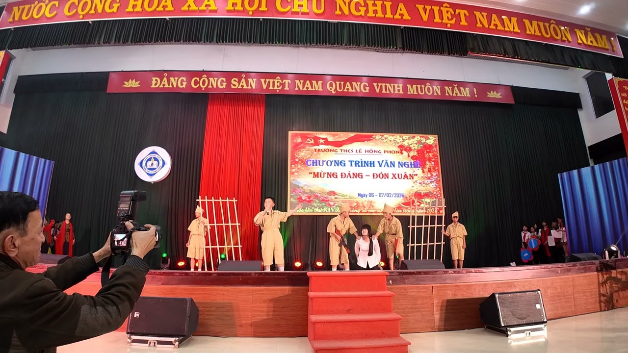 Lê Hồng Phong - Nguyễn Thị Minh Khai  - Sáng mãi niềm tin