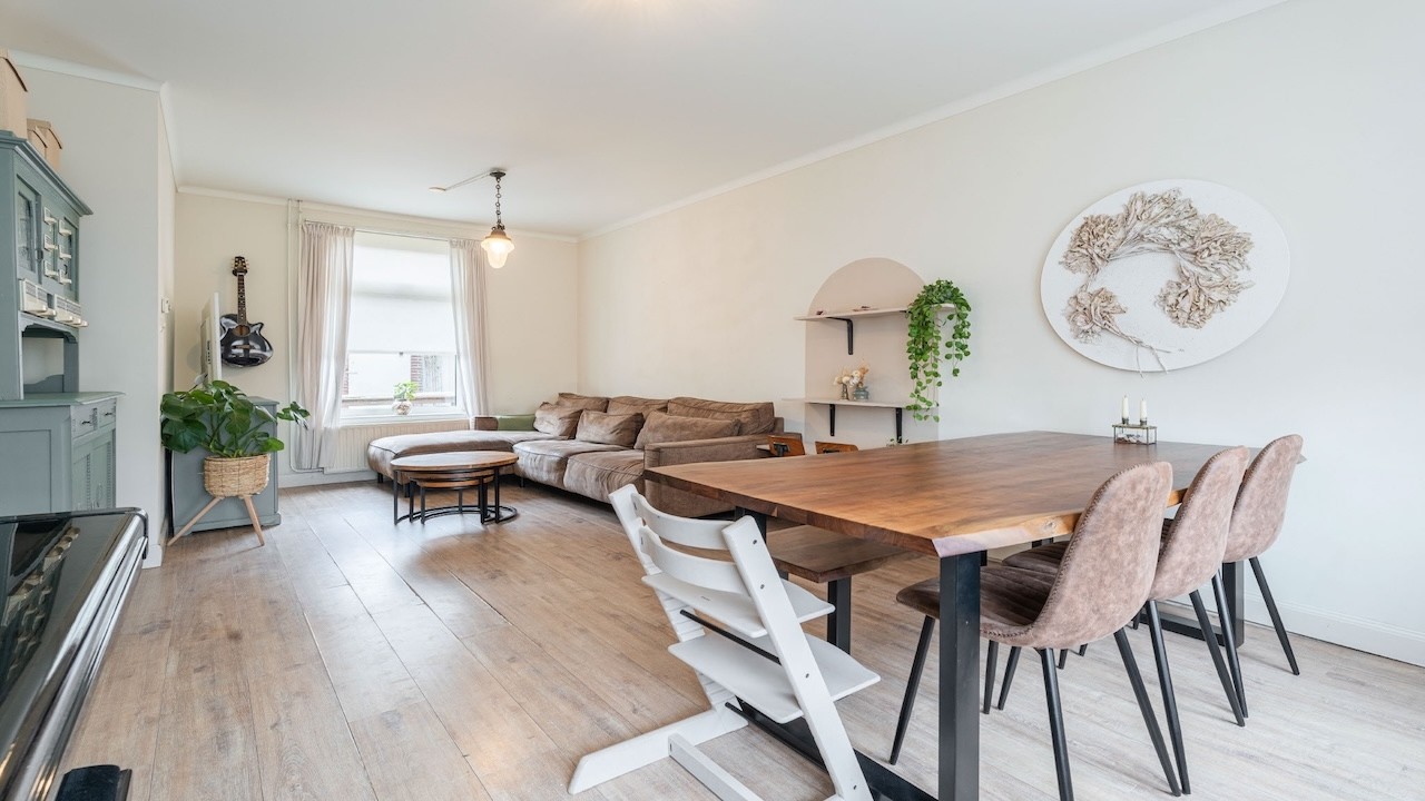 Binnenkijken in een charmante woning | Hoogbraak 12