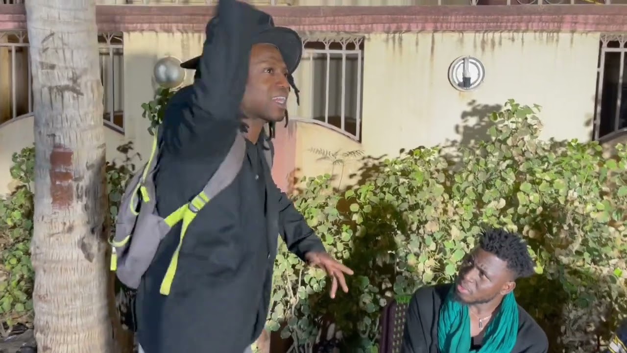 Bamody le mythomane - Le journal - La mouche