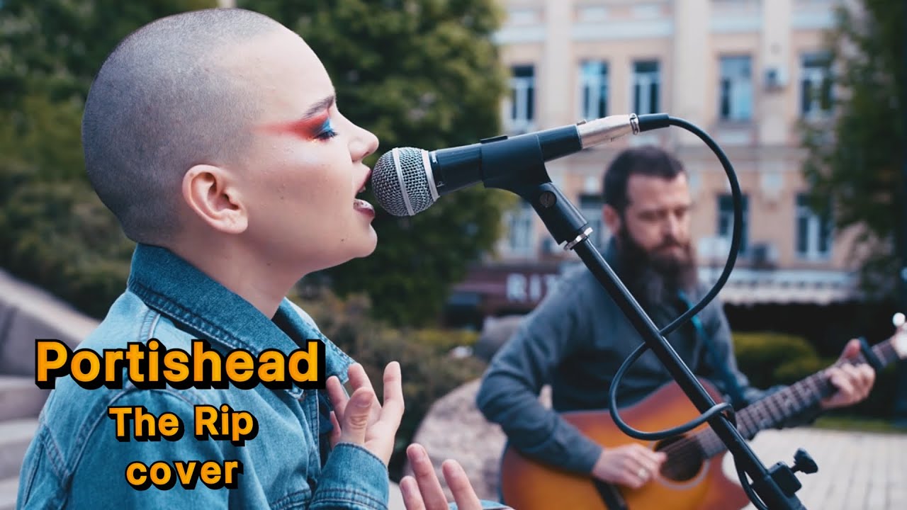 Center of Mass – The Rip (Portishead cover)